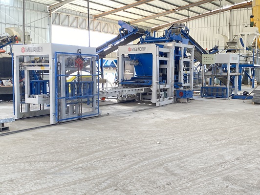 Concrete paver and kerb stone making machine in Israel